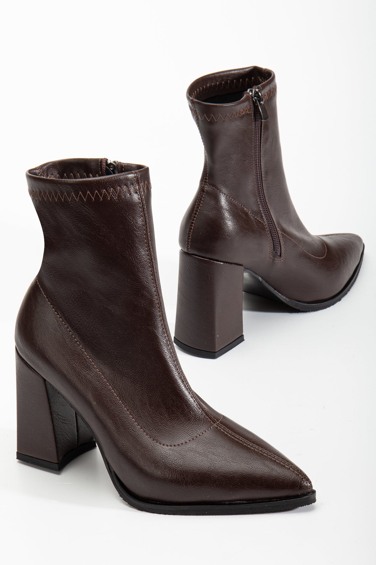 Hera Topuklu Sivri Burun Bot