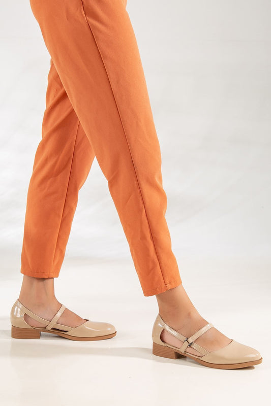 Mary Kısa Topuk Ayakkabı Rugan Ten