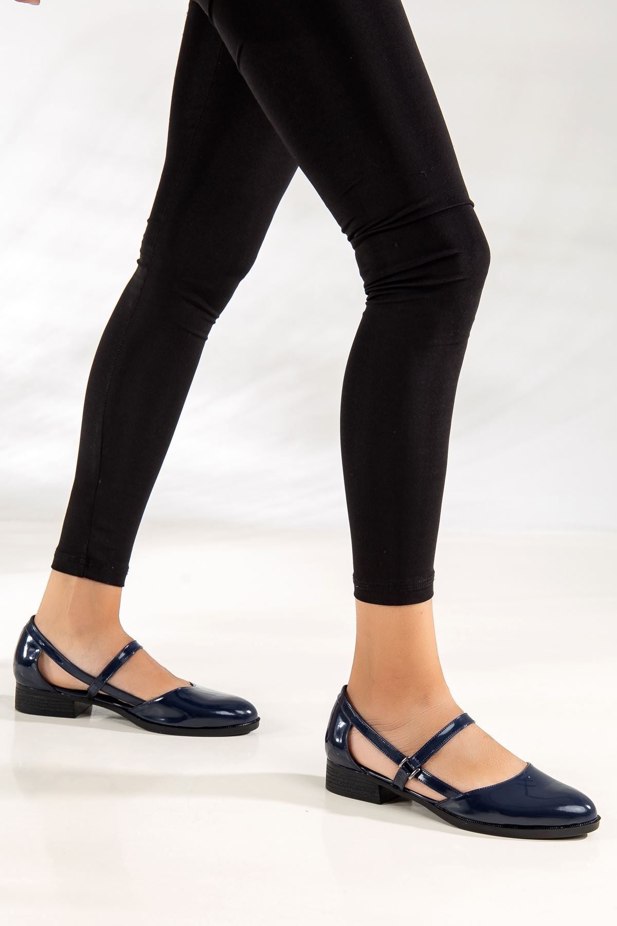 Mary Kısa Topuk Ayakkabı Rugan Ten