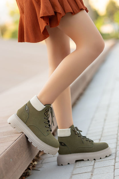 Chester Cat Bağcıklı Bot