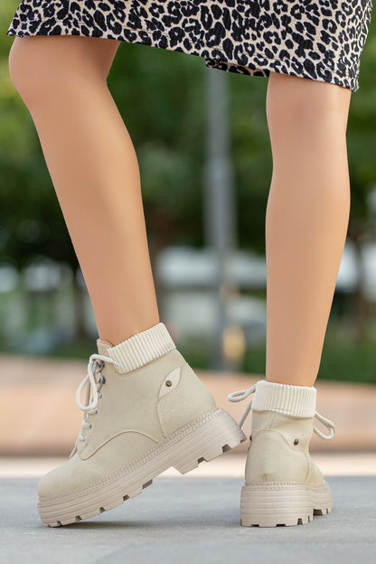 Chester Cat Bağcıklı Bot