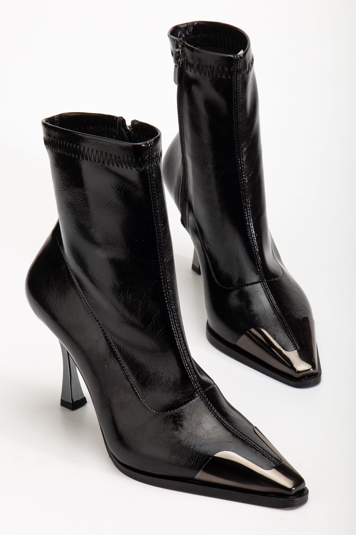 Delina Cilt Topuklu Bot Siyah