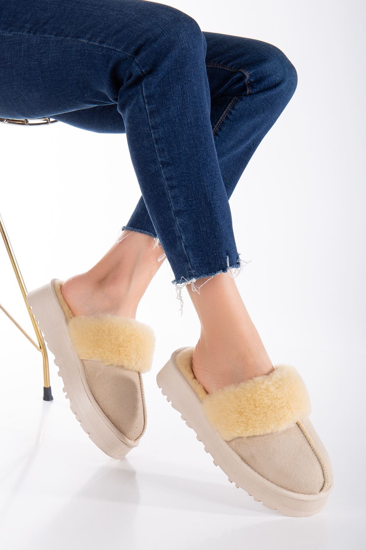 Lidya Ugg Slippers Tan
