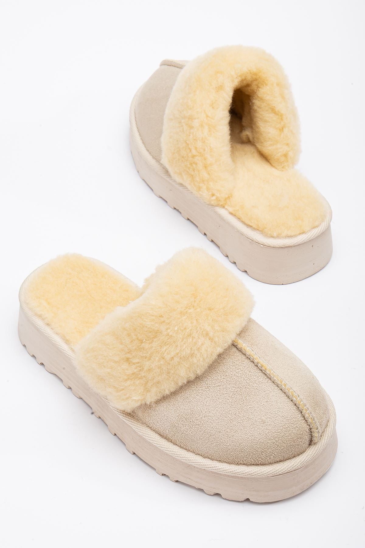 Lidya Ugg Slippers Tan